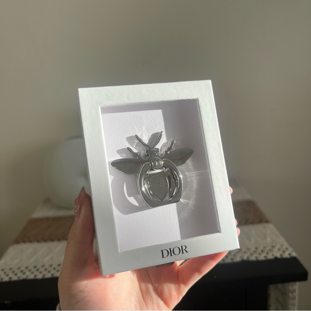 NEW Dior Bee Mobile Phone Ring Stand